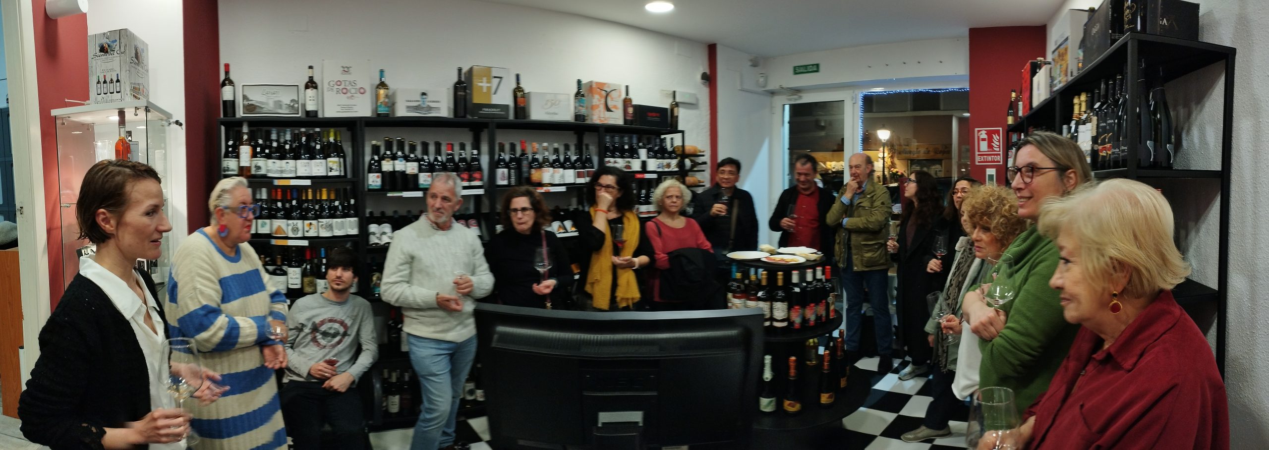 Cata de vinos nacionales en la boXdeguita